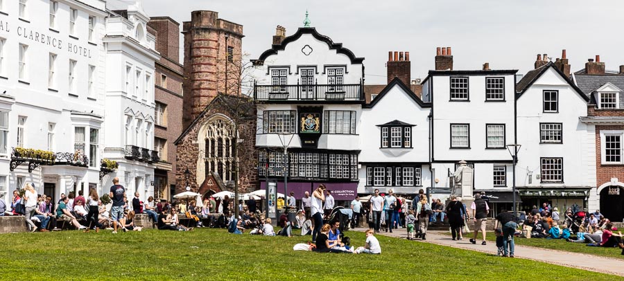 The cathedral green attracted young and old alike on this lovely day in May