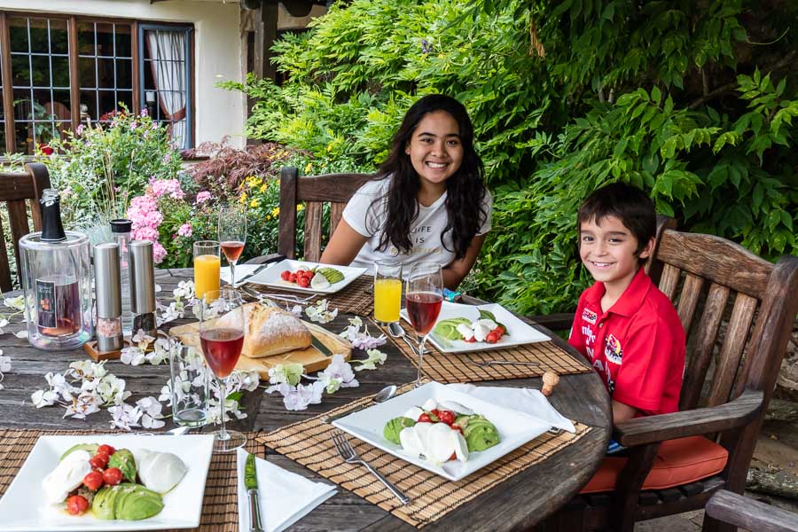 Lunch in the courtyard. Eric and Mikee prepared the table with all the lovely flowers from our garden