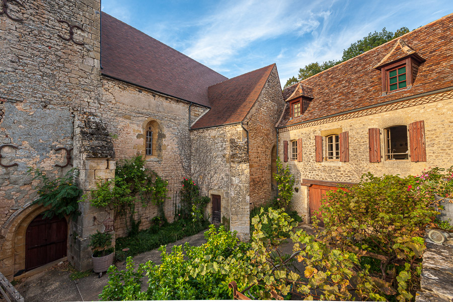 096-110825-France-211JE