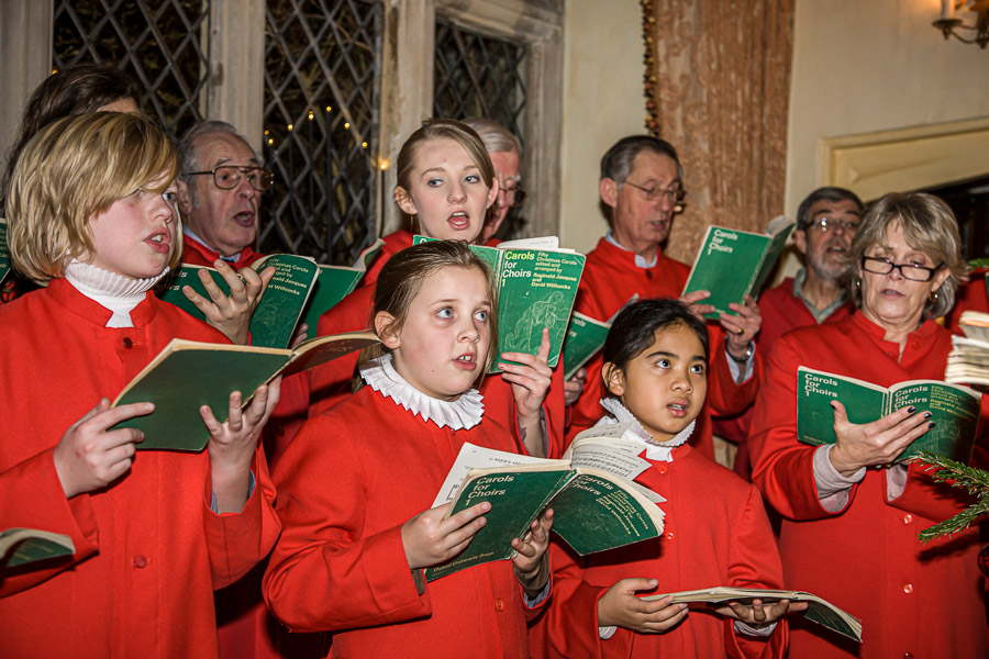 016-111216-Carols-027JE