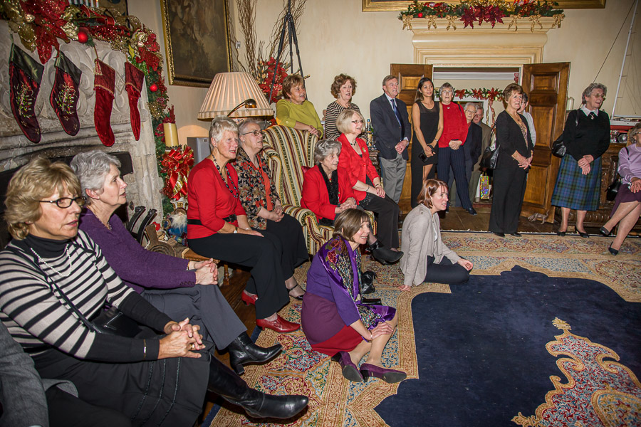 The guests spread out in the different rooms