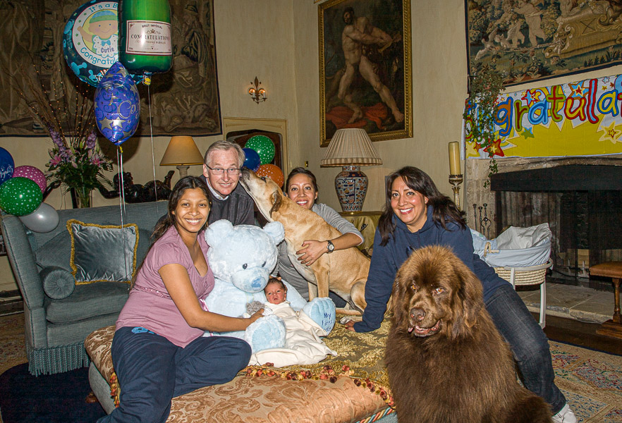 Susanne and Cat had decorated the house in anticipation of Eric’